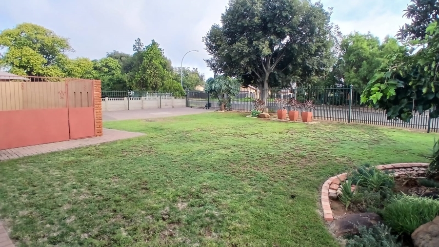 3 Bedroom Property for Sale in Fichardt Park Free State